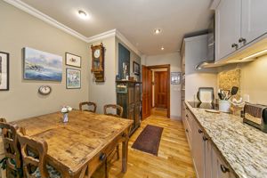 Kitchen Breakfast Room- click for photo gallery